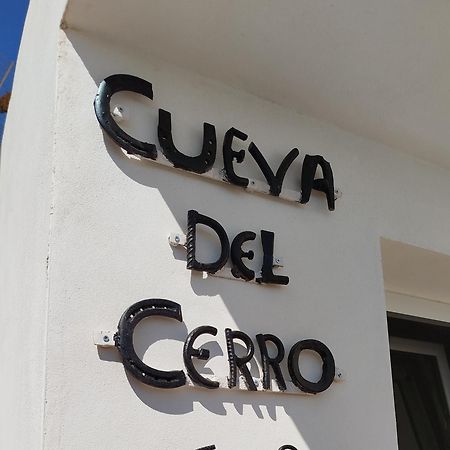 Alojamiento Rural Cueva Del Cerro Casas del Cerro Bagian luar foto